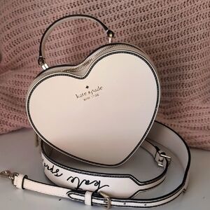 kate spade White Crossbody Bag with Heart Shape and Detachable Strap